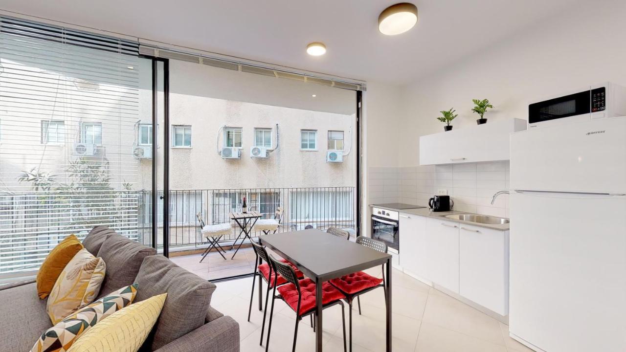 Comfortable Apartment With Balcony By Holyguest Tel-Aviv Extérieur photo